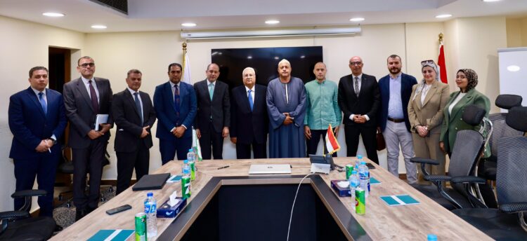 البنك الزراعي المصري يوقع بروتوكول تعاون لتمويل صغار المربين لشراء رؤوس الماشية المحسنة وراثياً بعائد 5 % ولمدة 5 سنوات 1 البنك الزراعي المصري يوقع بروتوكول تعاون لتمويل صغار المربين لشراء رؤوس الماشية المحسنة وراثياً بعائد 5 % ولمدة 5 سنوات